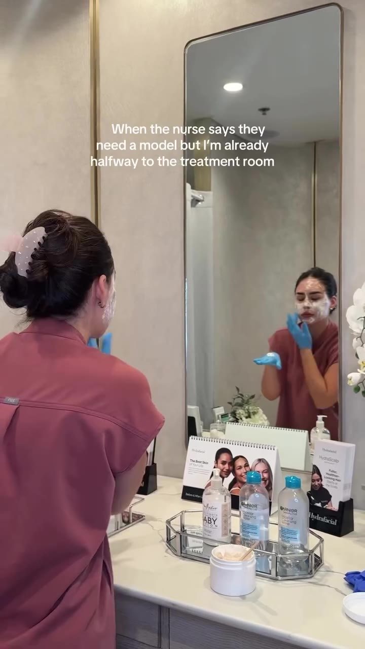 Did somebody say they needed a model… 👀 #vlinecosmeticclinic #losangeles #medspa